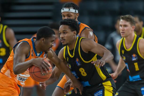 显著拉开空 显著拉开空