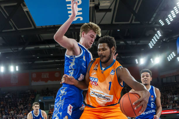 与进攻配合 与进攻配合